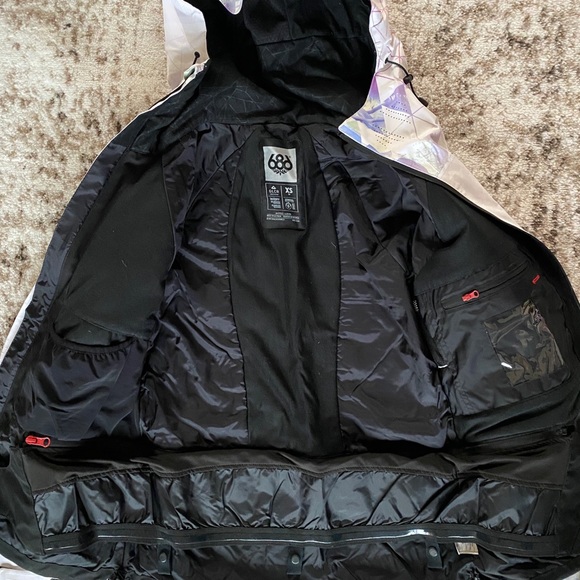686 snowboarding jacket USED 1 TIME - Picture 3 of 5